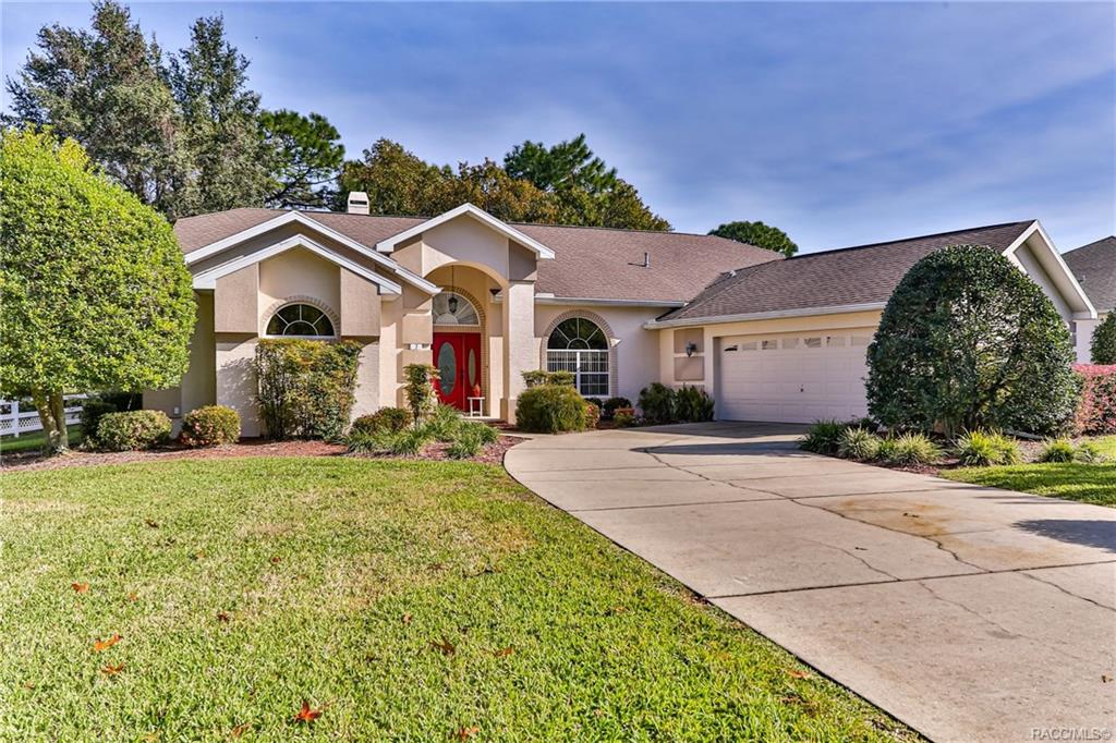 home for sale at 7 Norfolk Lane W, Homosassa, FL 34446 in Sugarmill Woods - Cypress Village