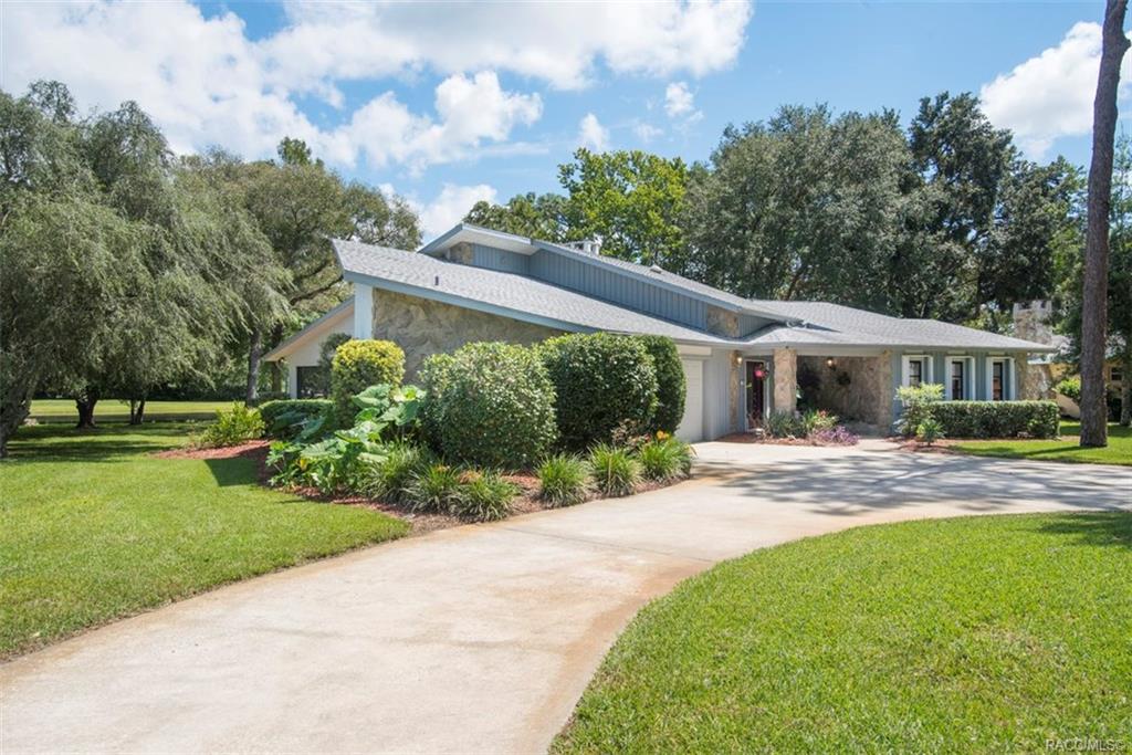 home for sale at 137 Douglas Street, Homosassa, FL 34446 in Sugarmill Woods - Cypress Village