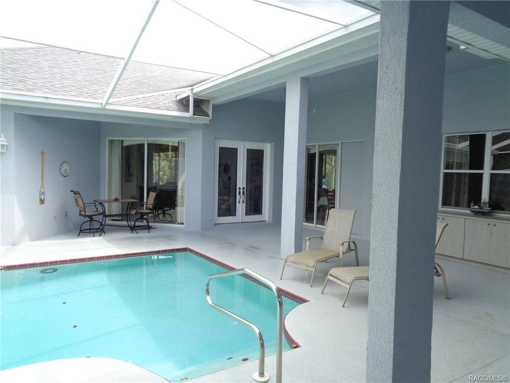 home for sale at 9033 W Emerald Oaks Drive, Crystal River, FL 34428 in Shamrock Acres