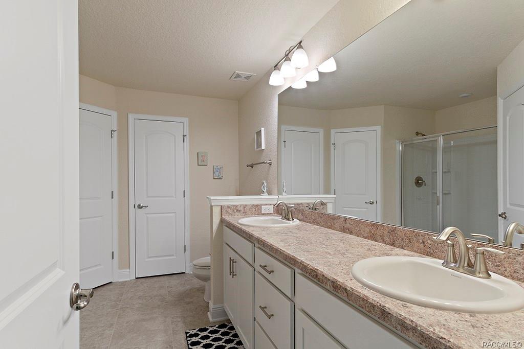 home for sale at 7 Sanders Circle, Homosassa, FL 34446 in Sugarmill Woods - Cypress Village