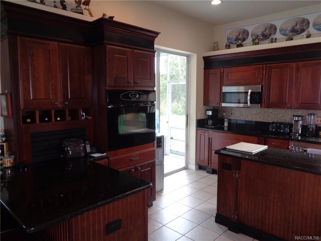 home for sale at 9033 W Emerald Oaks Drive, Crystal River, FL 34428 in Shamrock Acres