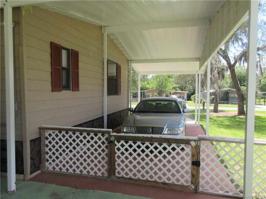 home for sale at 2304 N Loma Point, Hernando, FL 34442 in Las Brisas