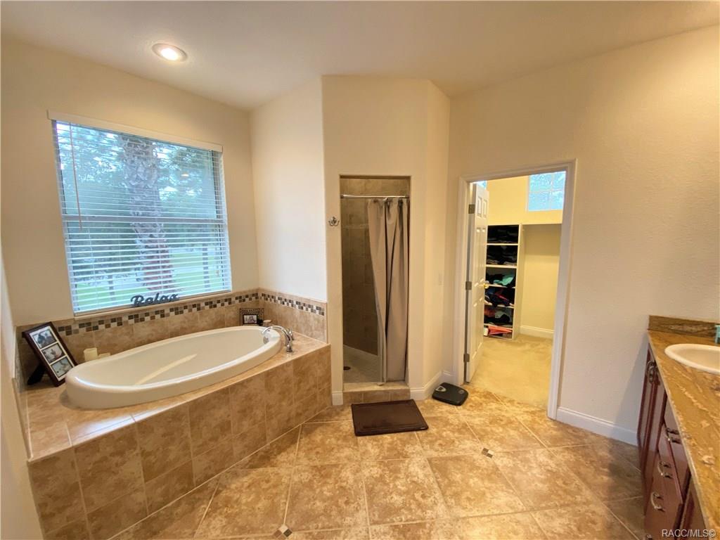 home for sale at 5322 W Vanilla Loop, Homosassa, FL 34448 in Cinnamon Ridge