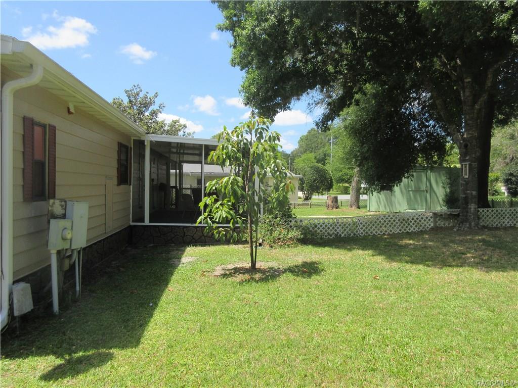 home for sale at 2304 N Loma Point, Hernando, FL 34442 in Las Brisas