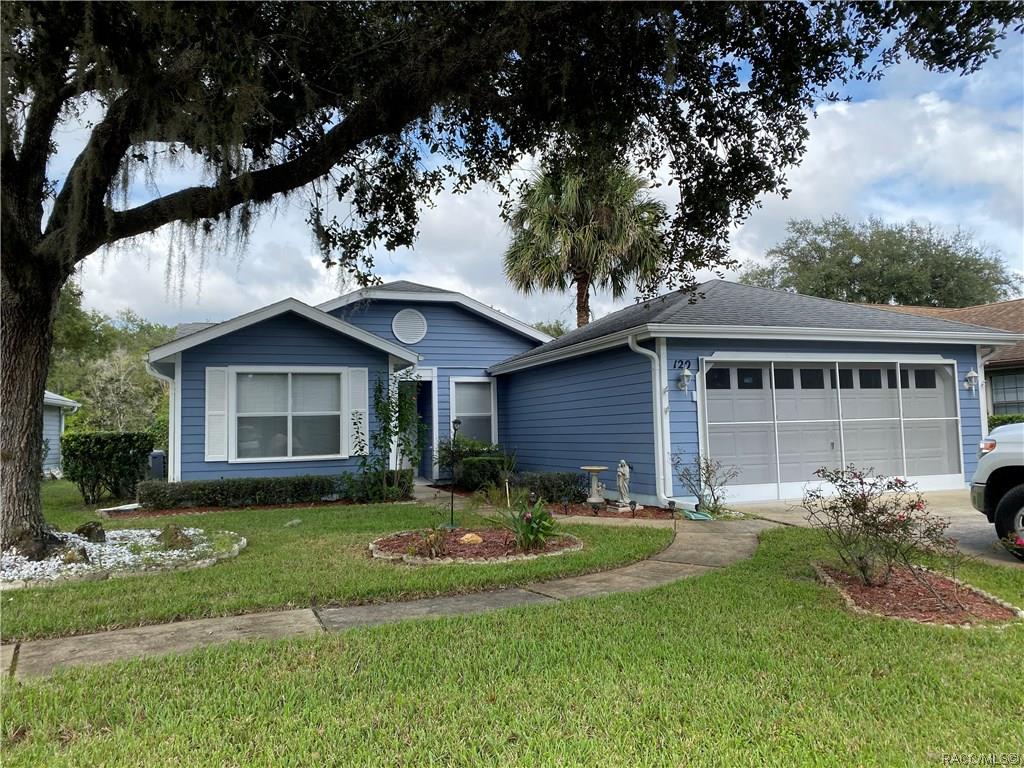 home for sale at 120 N Golf Harbor Path, Inverness, FL 34450 in Moorings at Point O Woods