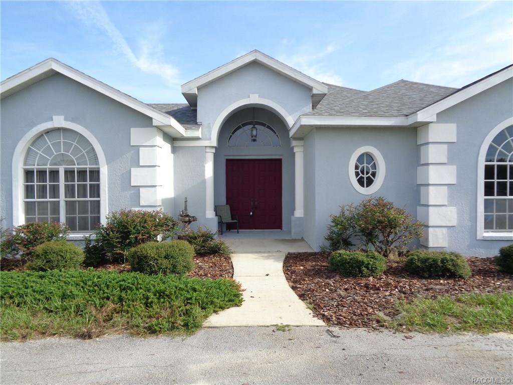 home for sale at 9033 W Emerald Oaks Drive, Crystal River, FL 34428 in Shamrock Acres