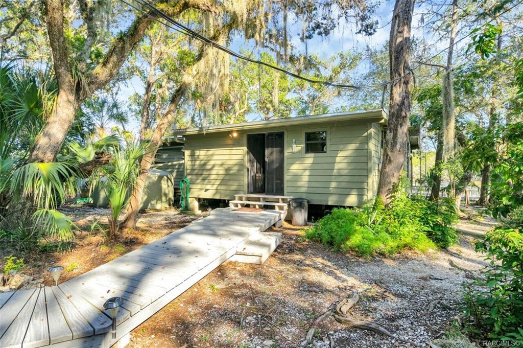 home for sale at 5839 S Hellgate Island, Homosassa, FL 34448 in Homosassa Cos Sub