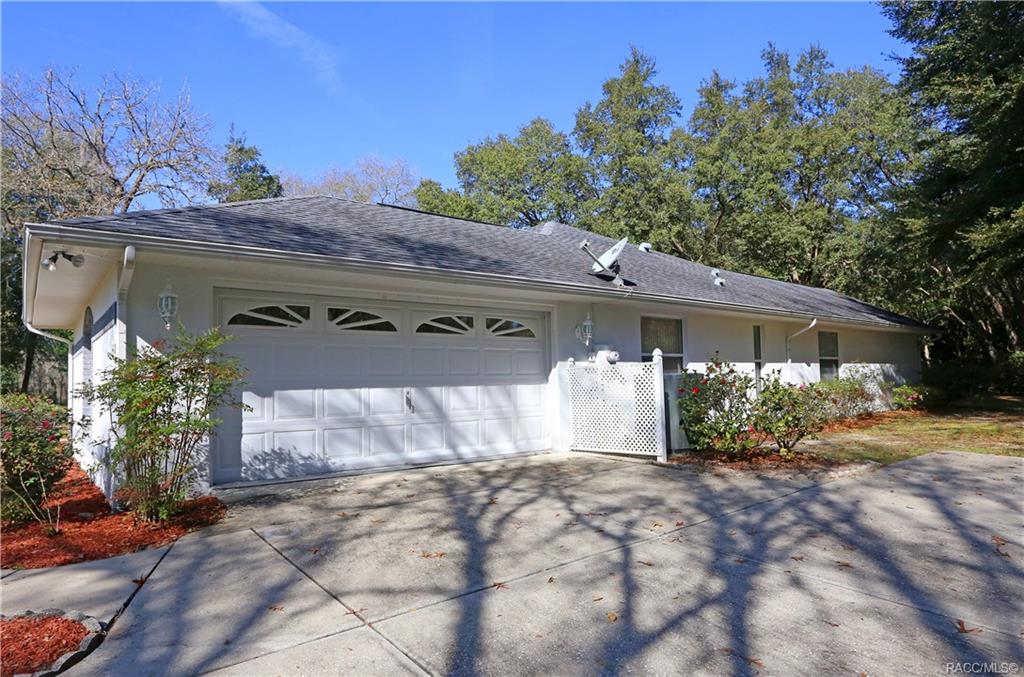 home for sale at 1418 E Saint James Loop, Inverness, FL 34453 in Citrus Hills - Cambridge Greens