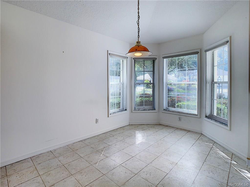 home for sale at 6588 W Cannondale Drive, Crystal River, FL 34429 in Meadowcrest - Fox Hollow