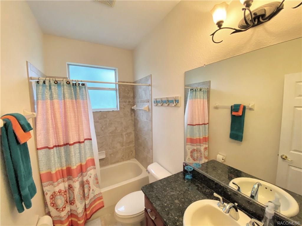 home for sale at 5322 W Vanilla Loop, Homosassa, FL 34448 in Cinnamon Ridge