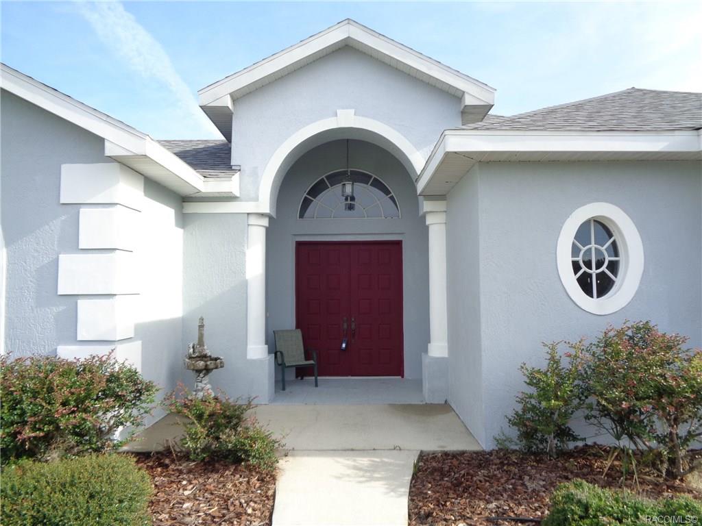 home for sale at 9033 W Emerald Oaks Drive, Crystal River, FL 34428 in Shamrock Acres