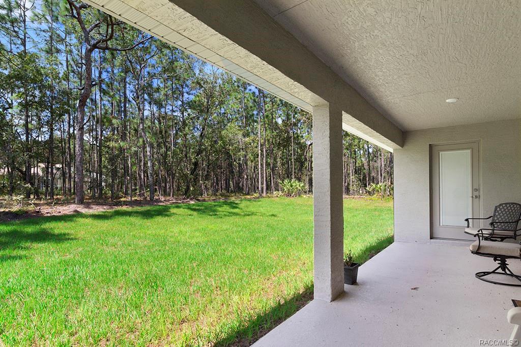 home for sale at 7 Sanders Circle, Homosassa, FL 34446 in Sugarmill Woods - Cypress Village