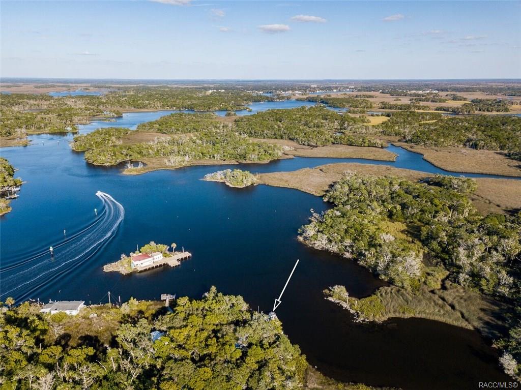 home for sale at 5839 S Hellgate Island, Homosassa, FL 34448 in Homosassa Cos Sub