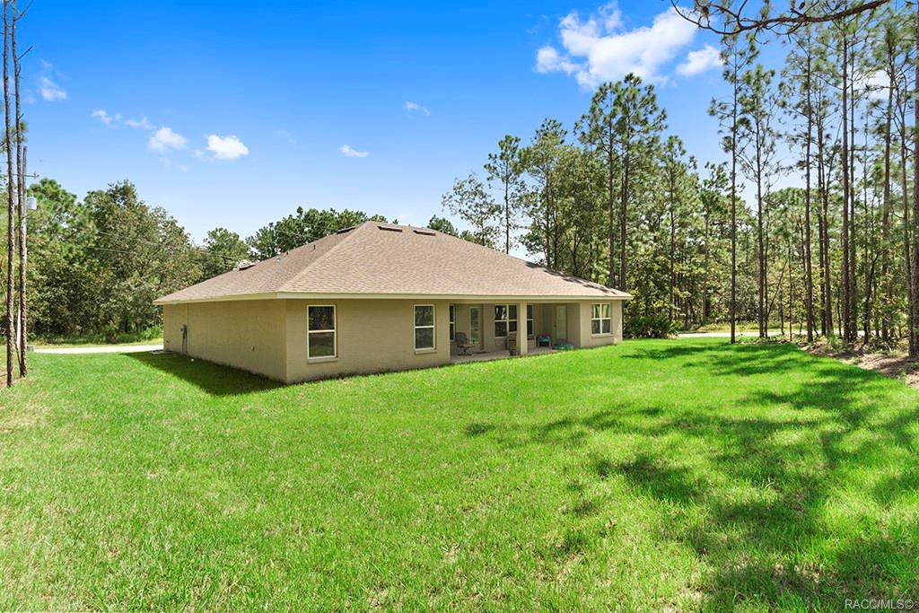 home for sale at 7 Sanders Circle, Homosassa, FL 34446 in Sugarmill Woods - Cypress Village