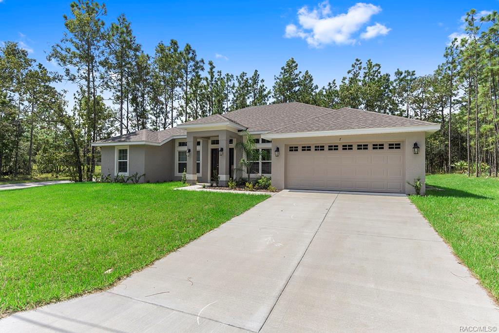 home for sale at 7 Sanders Circle, Homosassa, FL 34446 in Sugarmill Woods - Cypress Village