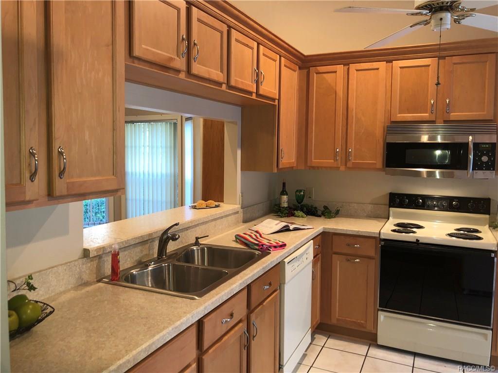 home for sale at 6149 W Edgemoor Court, Crystal River, FL 34429 in Meadowcrest - Fairmont Village