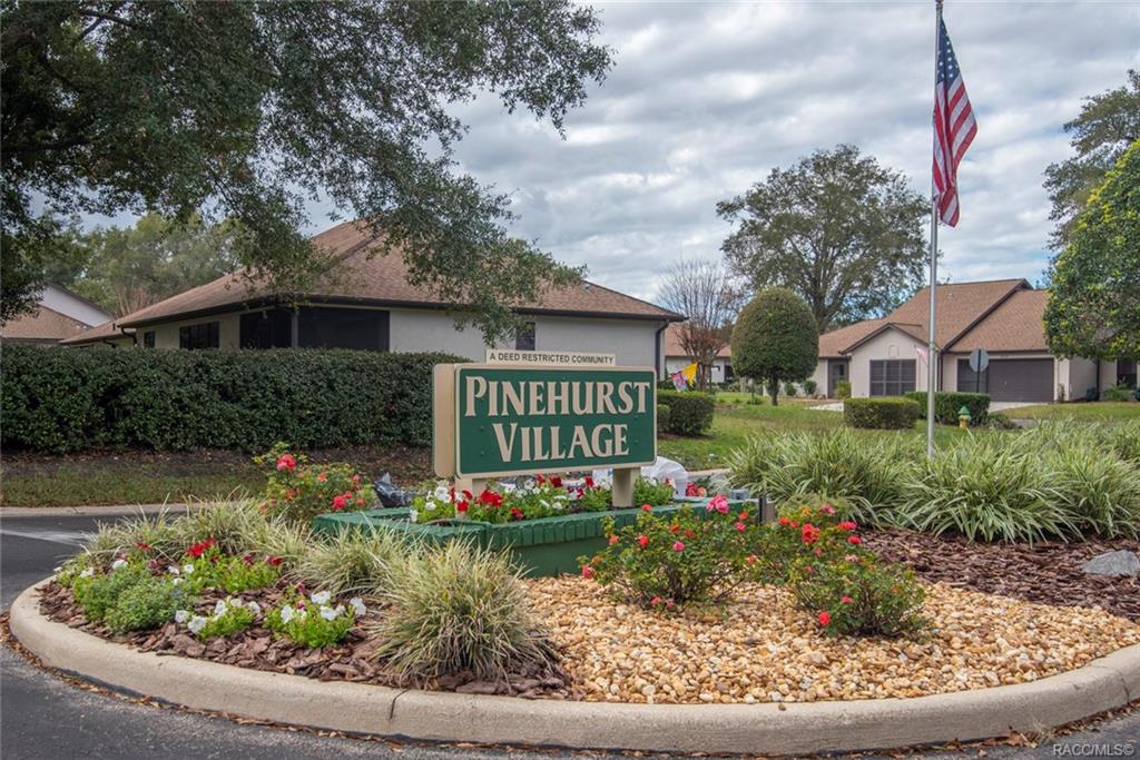 home for sale at 6225 W Lexington Drive, Crystal River, FL 34429 in Meadowcrest - Pinehurst