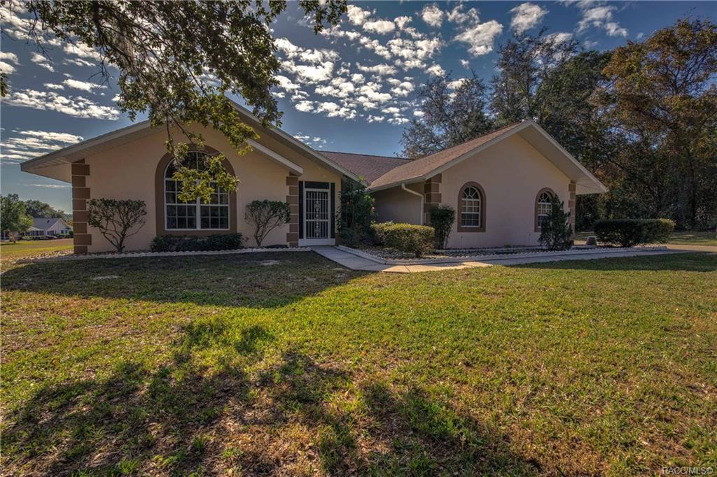 home for sale at 1415 E St James Loop, Inverness, FL 34453 in Citrus Hills - Cambridge Greens