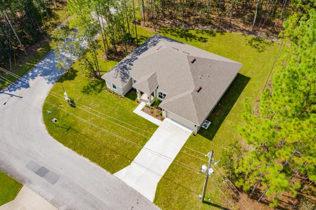 home for sale at 7 Sanders Circle, Homosassa, FL 34446 in Sugarmill Woods - Cypress Village