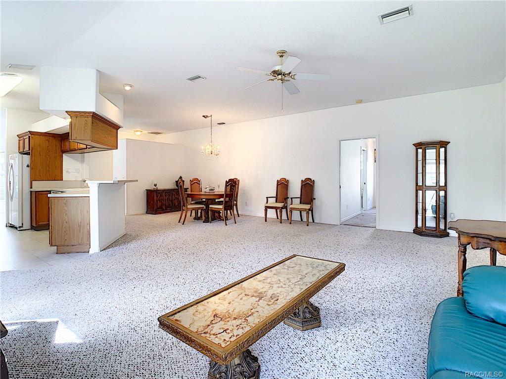 home for sale at 6588 W Cannondale Drive, Crystal River, FL 34429 in Meadowcrest - Fox Hollow